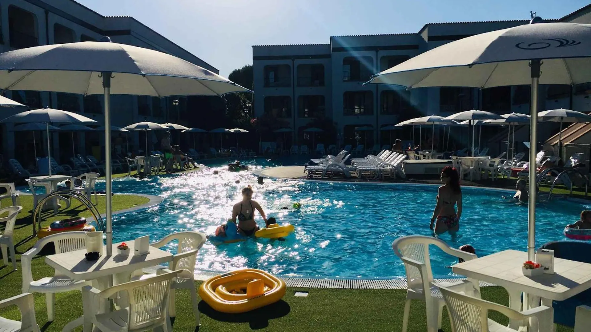 Apartments In Lido Di Spina 39999