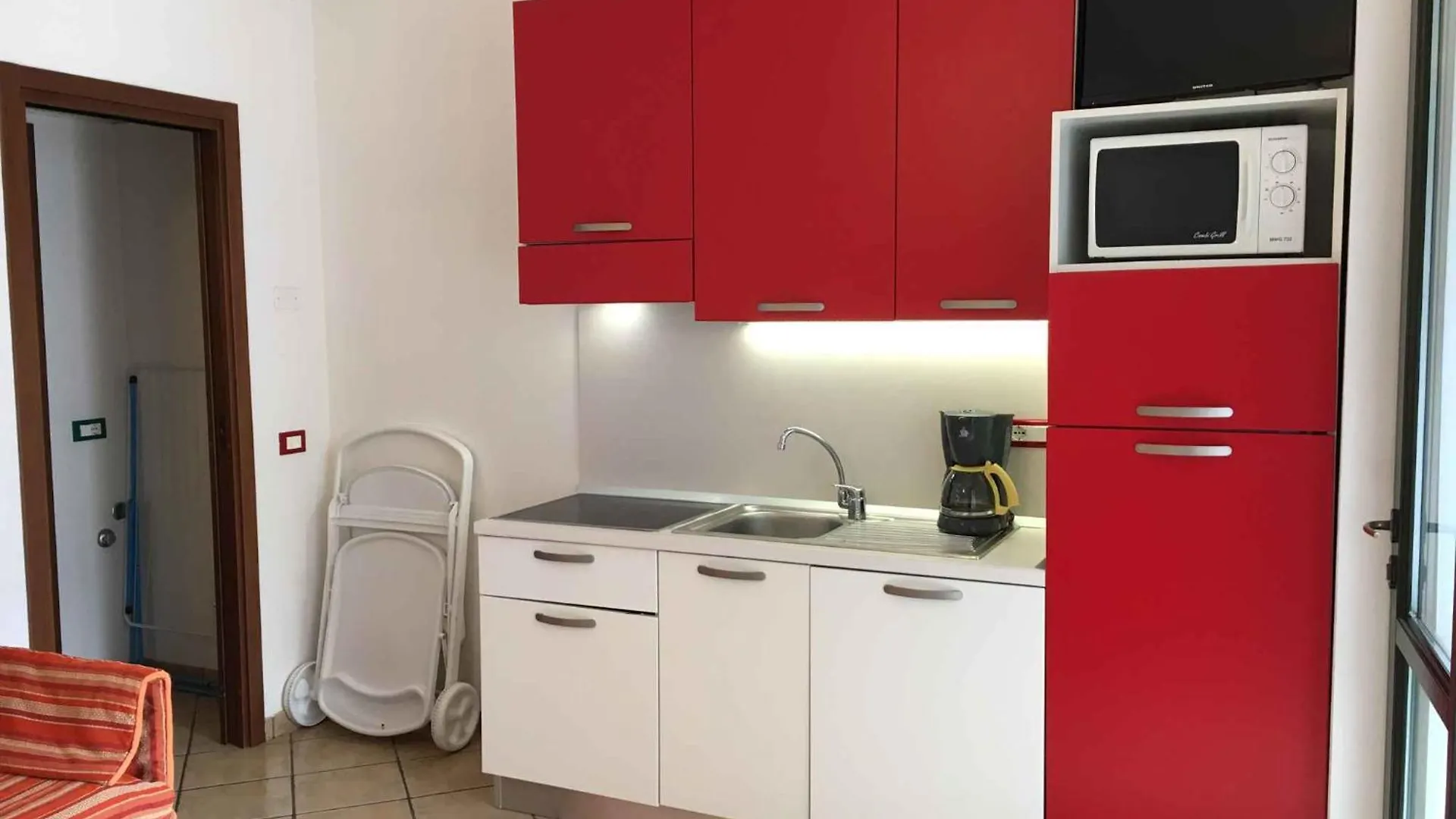 Apartments In Lido Di Spina 39999